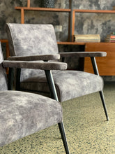 Load image into Gallery viewer, Pair of Mid-century armchairs