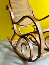 Load image into Gallery viewer, Vintage Bentwood Rocker