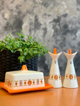 Load image into Gallery viewer, 3 Piece Retro Porcelain Condiment Set