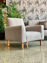 Load image into Gallery viewer, Pair of retro occasional chairs