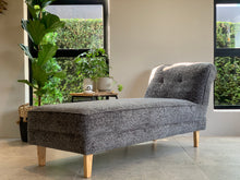 Load image into Gallery viewer, Mid-Century Chaise/Daybed