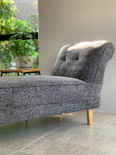 Load image into Gallery viewer, Mid-Century Chaise/Daybed