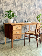 Load image into Gallery viewer, Retro desk with 3 drawers