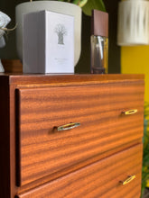 Load image into Gallery viewer, Chest of drawers