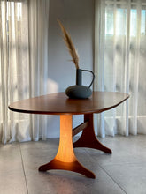 Load image into Gallery viewer, G-Plan Extendable Dining Table