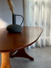 Load image into Gallery viewer, G-Plan Extendable Dining Table