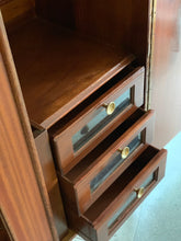 Load image into Gallery viewer, Retro Wardrobe