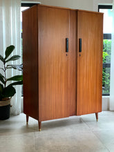 Load image into Gallery viewer, Retro Wardrobe