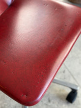 Load image into Gallery viewer, Retro Swivel Office Chair
