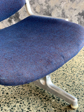 Load image into Gallery viewer, Vintage Italian Piretti for Anonima Castelli Bench