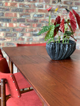 Load image into Gallery viewer, Mid-Century Frystark Dining Set