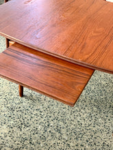 Load image into Gallery viewer, Mid-Century Frystark Dining Set