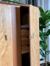 Load image into Gallery viewer, Retro Wardrobe