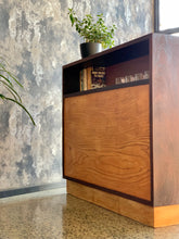 Load image into Gallery viewer, Retro Bookshelf
