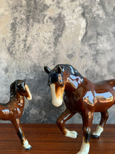 Load image into Gallery viewer, Ceramic Vermont horse set