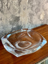 Load image into Gallery viewer, Glass Bowl