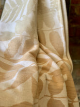 Load image into Gallery viewer, Winter Blanket / Throw