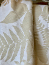 Load image into Gallery viewer, Winter Blanket / Throw