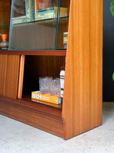 Load image into Gallery viewer, G-Plan Bookcase / Drinks Cabinet