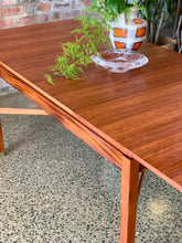 Load image into Gallery viewer, Mid-Century dining room table