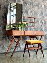 Load image into Gallery viewer, Novocraft Dressing Table & Chair