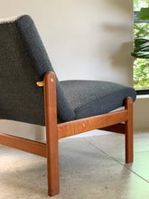 Load image into Gallery viewer, A Pair of Jørgen Bækmark Slipper Chairs