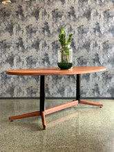 Load image into Gallery viewer, DS Vorster dining table