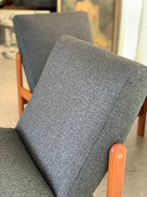 Load image into Gallery viewer, A Pair of Jørgen Bækmark Slipper Chairs