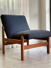 Load image into Gallery viewer, A Pair of Jørgen Bækmark Slipper Chairs