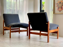 Load image into Gallery viewer, A Pair of Jørgen Bækmark Slipper Chairs