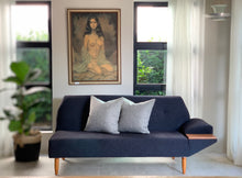 Load image into Gallery viewer, Retro Daybed