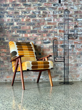 Load image into Gallery viewer, Mid-Century Armchair