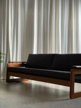 Load image into Gallery viewer, Retro Grafton Everest Couch