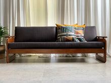 Load image into Gallery viewer, Retro Grafton Everest Couch