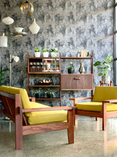Load image into Gallery viewer, Retro Cubist Chair