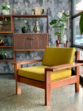 Load image into Gallery viewer, Retro Cubist Couch