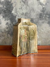 Load image into Gallery viewer, Mid-Century vase