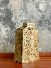 Load image into Gallery viewer, Mid-Century vase