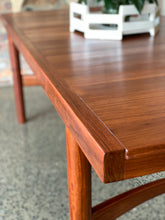 Load image into Gallery viewer, Mid-Century Artecasa Dining Set