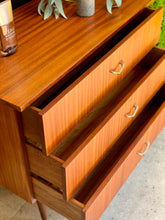 Load image into Gallery viewer, Retro Chest
