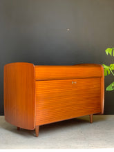 Load image into Gallery viewer, Vintage 'Camphor' Kist