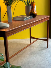 Load image into Gallery viewer, DS Vorster Mid-Century Entrance Table/Server