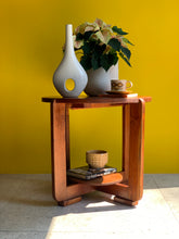 Load image into Gallery viewer, Vintage Art Deco Round Side Table