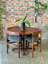 Load image into Gallery viewer, Solid Imbuia dining room chairs