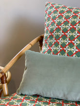 Load image into Gallery viewer, Retro Cane Daybed