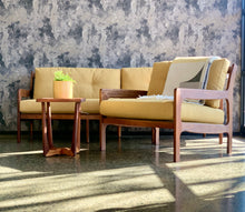 Load image into Gallery viewer, Novocraft Mid-Century Armchair