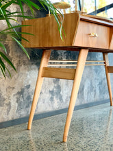 Load image into Gallery viewer, Mid-Century Dressing Table