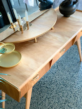 Load image into Gallery viewer, Mid-Century Dressing Table
