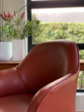 Load image into Gallery viewer, Vintage Executive Office / Desk Chair