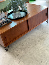 Load image into Gallery viewer, Coffee Table (Double Sided)